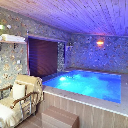 Villa Uras - Kayakoy'de Muhafazakar Jakuzili