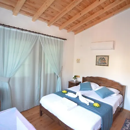 Villa Uras - Kayakoy'de Muhafazakar Jakuzili Kayakoy