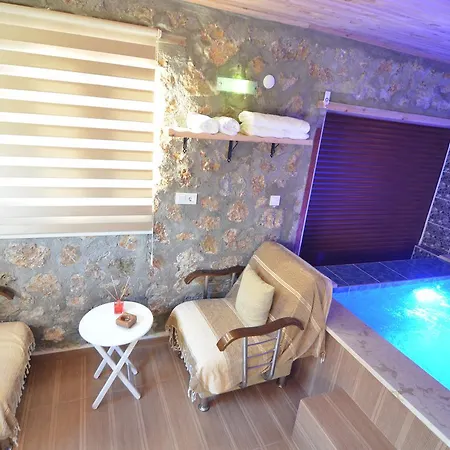 Villa Uras - Kayakoy'de Muhafazakar Jakuzili *