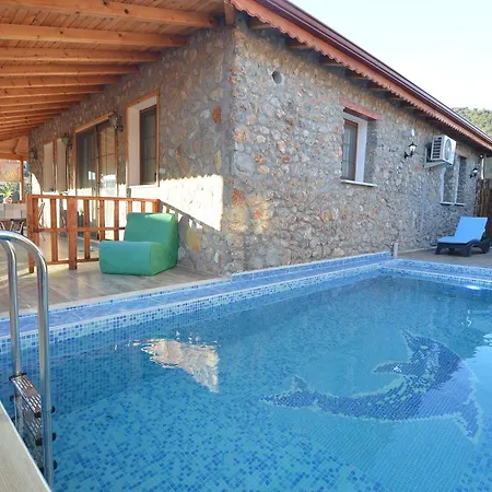 Villa Uras - Kayakoy'de Muhafazakar Jakuzili *
