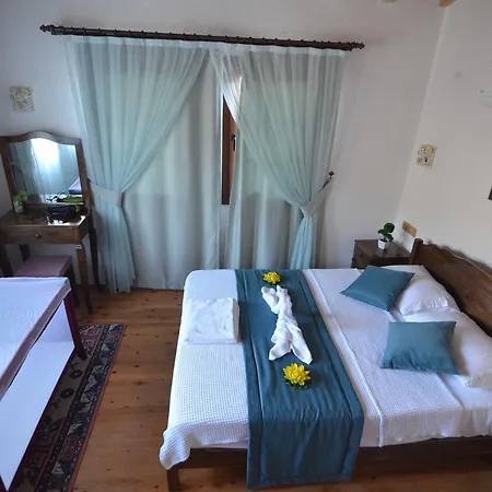 Villa Uras - Kayakoy'de Muhafazakar Jakuzili *